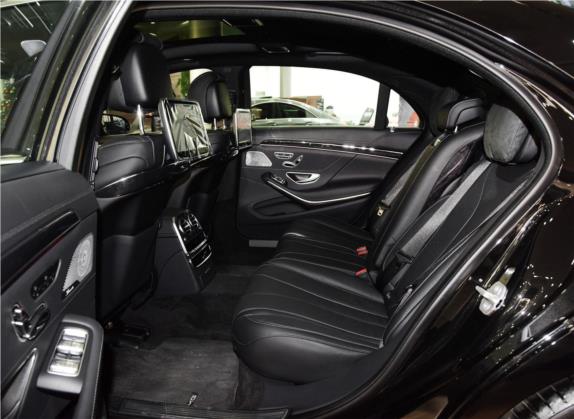 奔驰S级 2017款 S 400 L 4MATIC 车厢座椅   后排空间