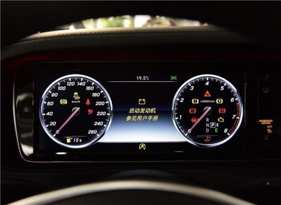 奔驰S级 2017款 S 400 L 4MATIC 中控类   仪表盘