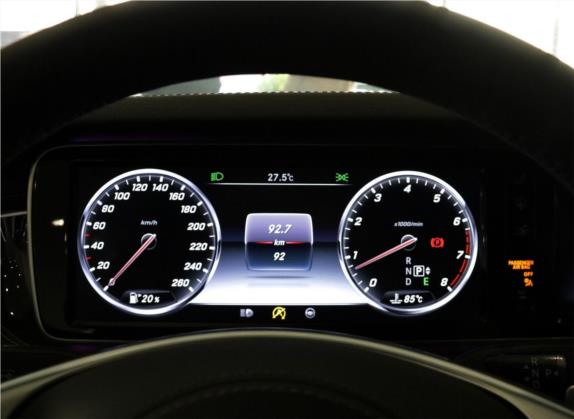 奔驰S级 2017款 S 500 4MATIC 轿跑版 中控类   仪表盘