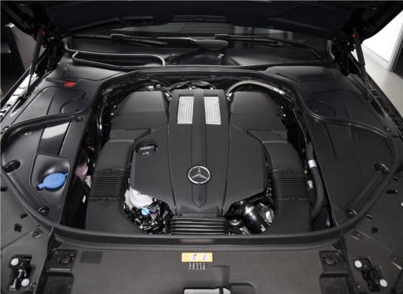 奔驰S级 2018款 S 450 L 其他细节类   发动机舱