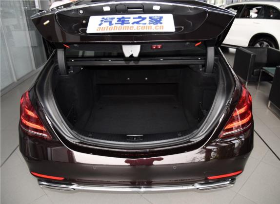 奔驰S级 2018款 S 450 L 车厢座椅   后备厢