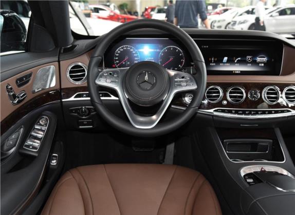 奔驰S级 2019款 S 450 L 中控类   驾驶位