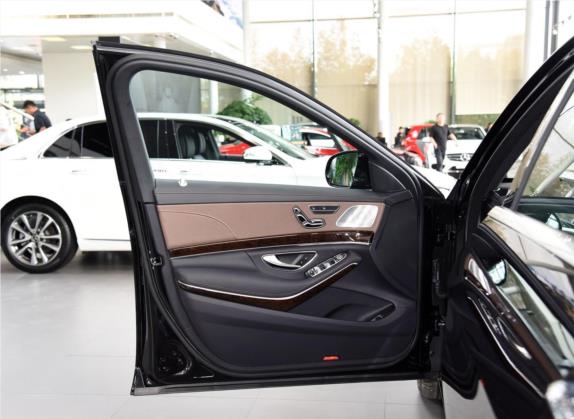 奔驰S级 2019款 S 450 L 车厢座椅   前门板