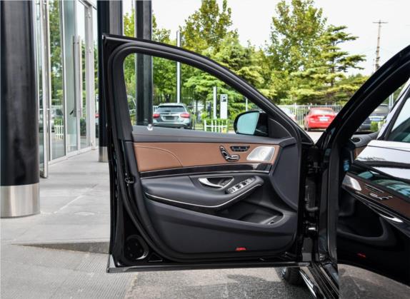 奔驰S级 2019款 S 450 L 4MATIC 车厢座椅   前门板