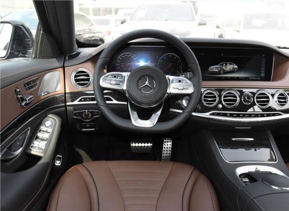 奔驰S级 2019款 S 500 L 4MATIC 中控类   驾驶位