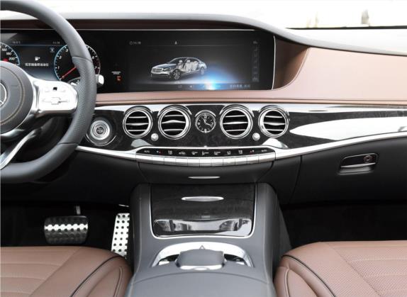 奔驰S级 2019款 S 500 L 4MATIC 中控类   中控台