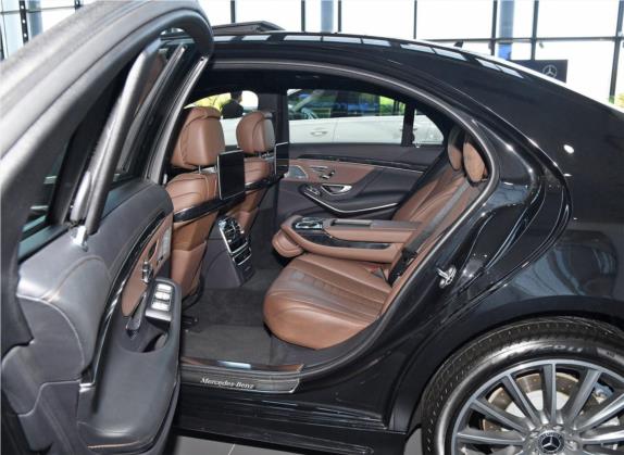 奔驰S级 2019款 S 500 L 4MATIC 臻藏版 车厢座椅   后排空间