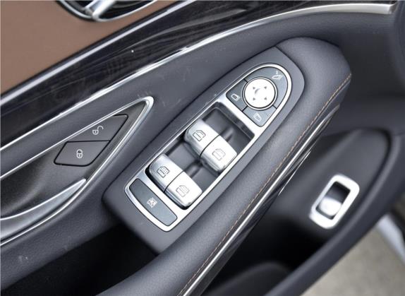 奔驰S级 2020款 S 450 L 4MATIC 臻藏版 车厢座椅   门窗控制