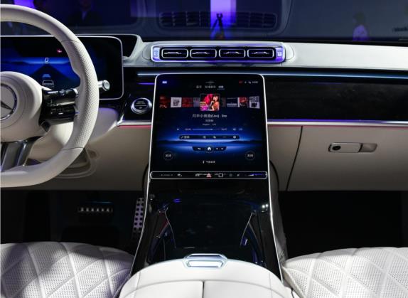 奔驰S级 2021款 S 500 L 4MATIC 中控类   中控台