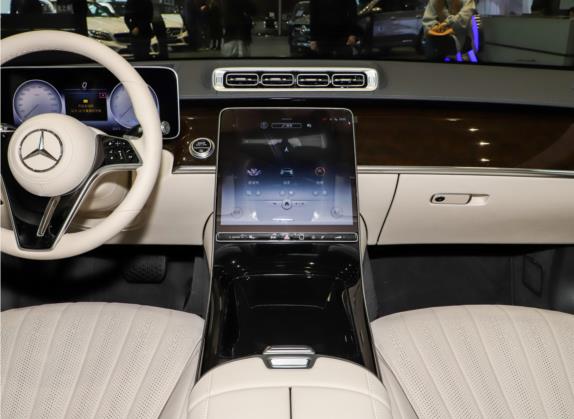 奔驰S级 2021款 S 400 L 豪华型 中控类   中控台