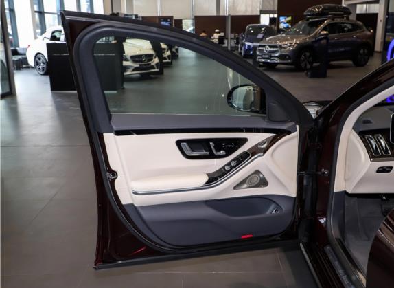 奔驰S级 2021款 S 400 L 豪华型 车厢座椅   前门板