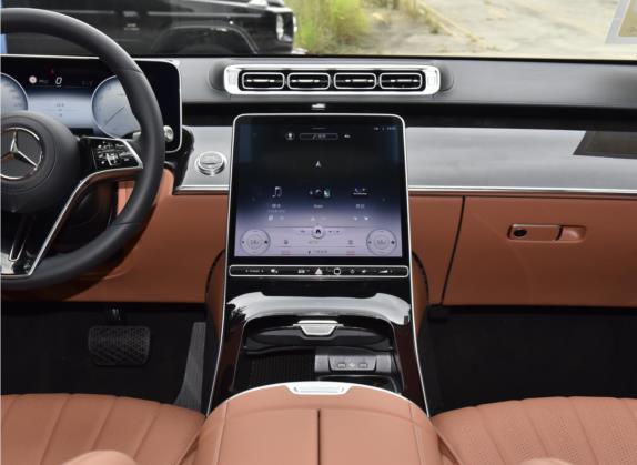 奔驰S级 2021款 改款 S 400 L 豪华型 中控类   中控台