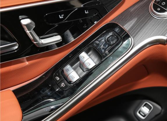 奔驰S级 2023款 S 400 L 商务型 车厢座椅   门窗控制