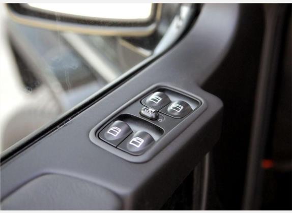 奔驰G级 2007款 G 55 AMG 车厢座椅   门窗控制