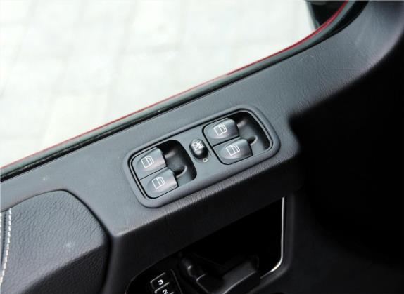 奔驰G级 2010款 G 500 车厢座椅   门窗控制