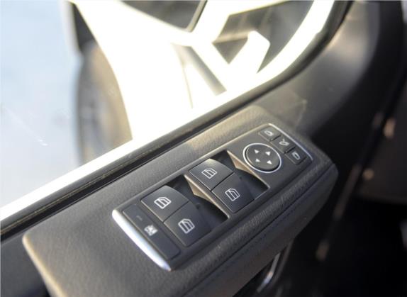奔驰G级 2016款 G 500 车厢座椅   门窗控制