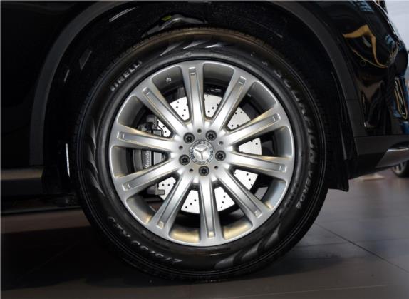 奔驰GLE轿跑 2015款 GLE 320 4MATIC 轿跑SUV 其他细节类   前轮