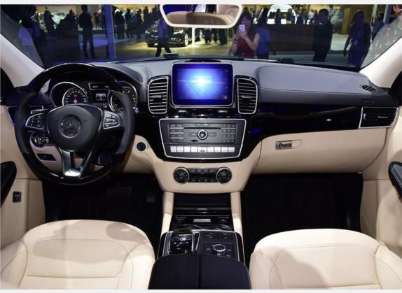 奔驰GLE轿跑 2017款 GLE 500 4MATIC 轿跑SUV 中控类   中控全图