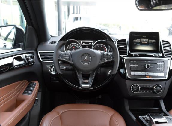 奔驰GLE轿跑 2018款 GLE 500 4MATIC 轿跑SUV 中控类   驾驶位