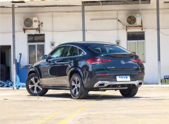 奔驰GLE轿跑 2020款 GLE 350 4MATIC 轿跑SUV 时尚型 外观   斜后