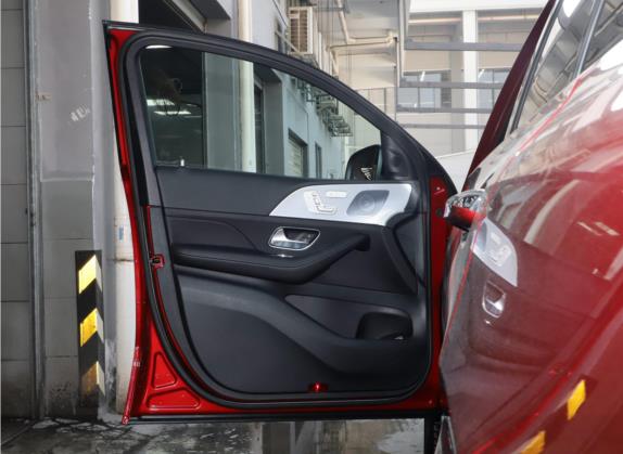 奔驰GLE轿跑 2020款 GLE 450 4MATIC 轿跑SUV 时尚型 车厢座椅   前门板
