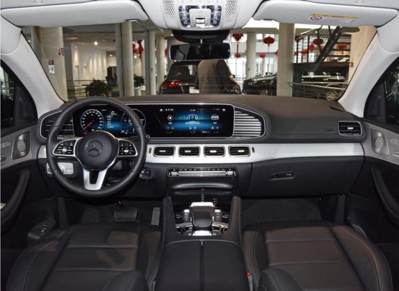 奔驰GLE轿跑 2022款 GLE 350 4MATIC 轿跑SUV 豪华型 中控类   中控全图