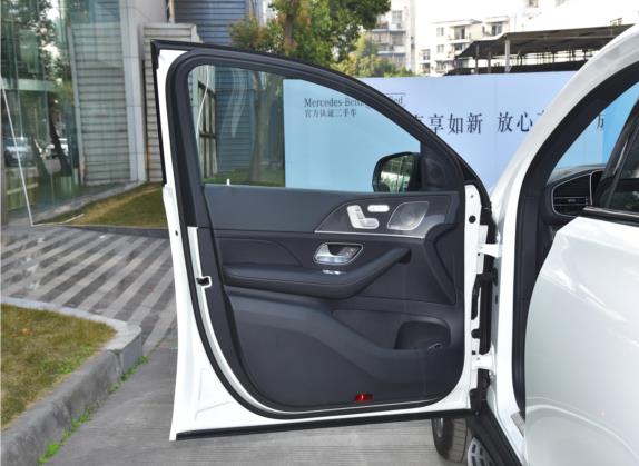奔驰GLE轿跑 2022款 GLE 450 4MATIC 轿跑SUV 豪华型 车厢座椅   前门板