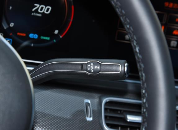 奔驰GLE轿跑 2022款 GLE 450 4MATIC 轿跑SUV 豪华型 中控类   挡把