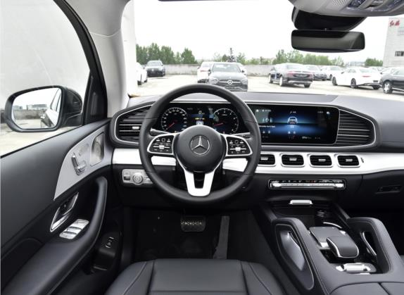 奔驰GLE轿跑 2022款 改款 GLE 350 4MATIC 轿跑SUV 时尚型 中控类   驾驶位