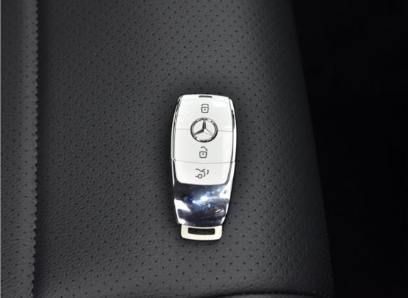 奔驰GLE轿跑 2022款 改款 GLE 350 4MATIC 轿跑SUV 时尚型 其他细节类   钥匙