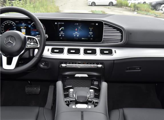 奔驰GLE轿跑新能源 2021款 GLE 350 e 4MATIC 轿跑SUV 中控类   中控台