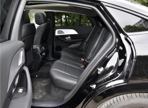 奔驰GLE轿跑新能源 2021款 GLE 350 e 4MATIC 轿跑SUV 车厢座椅   后排空间