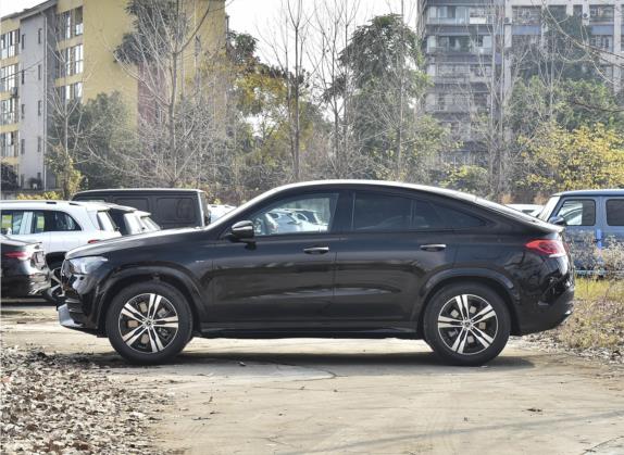 奔驰GLE轿跑新能源 2022款 GLE 350 e 4MATIC 轿跑SUV 外观   正侧