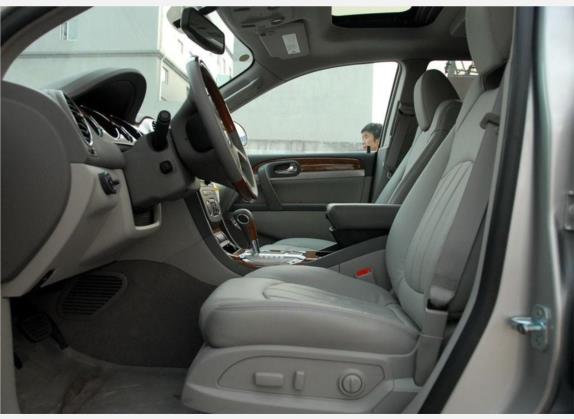 昂科雷 2009款  3.6L CXL2旗舰版 车厢座椅   前排空间