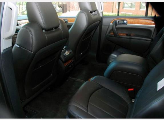 昂科雷 2010款 3.6L 旗舰版 车厢座椅   后排空间