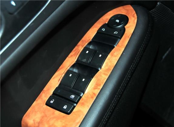 昂科雷 2013款 3.6L 四驱精英版 车厢座椅   门窗控制