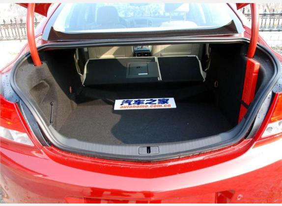 君威 2009款 2.0L 舒适版 车厢座椅   后备厢