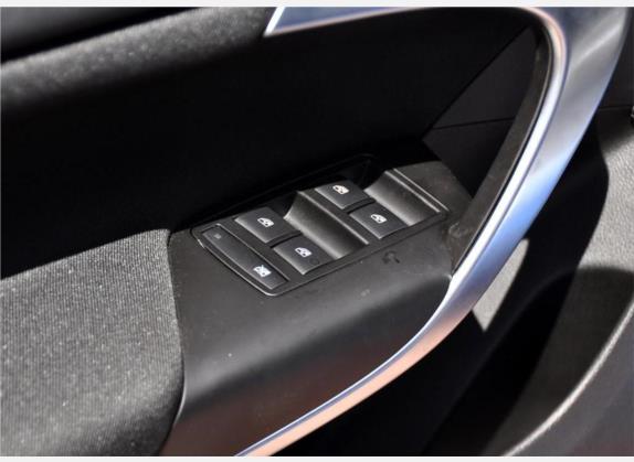君威 2010款 1.6T 精英运动版 车厢座椅   门窗控制