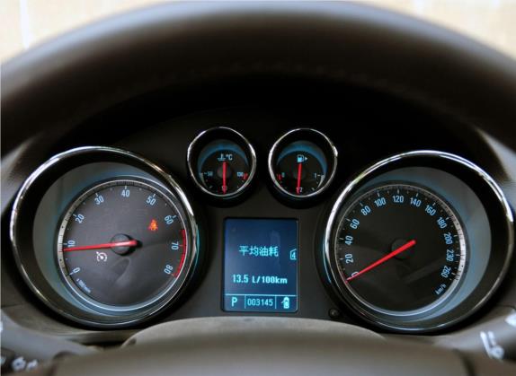 君威 2011款 2.4L SIDI旗舰版 中控类   仪表盘