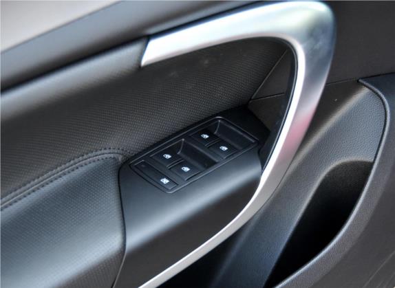 君威 2012款 2.4L SIDI旗舰版 车厢座椅   门窗控制