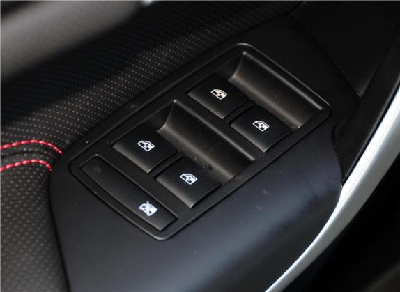 君威 2012款 GS 2.0T 超级运动版 车厢座椅   门窗控制