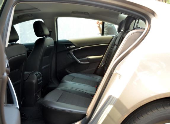 君威 2013款 1.6T 自动精英运动版 车厢座椅   后排空间