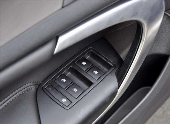 君威 2013款 1.6T 自动精英运动版 车厢座椅   门窗控制