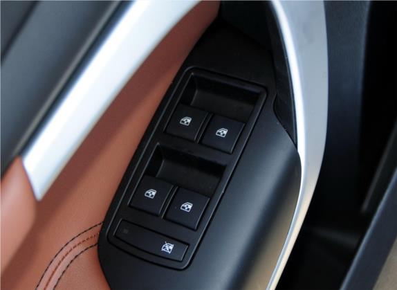 君威 2014款 GS 2.0T 豪情运动版 车厢座椅   门窗控制