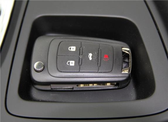 君威 2015款 1.6T 精英技术型 其他细节类   钥匙