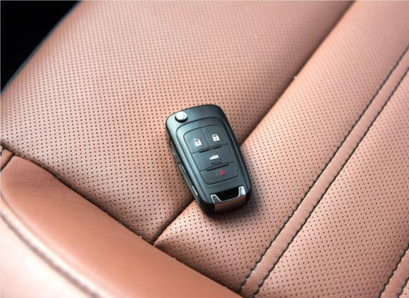 君威 2015款 GS 2.0T 燃情运动版 其他细节类   钥匙