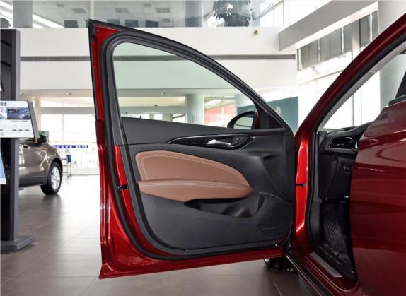君威 2017款 20T 尊贵型 车厢座椅   前门板