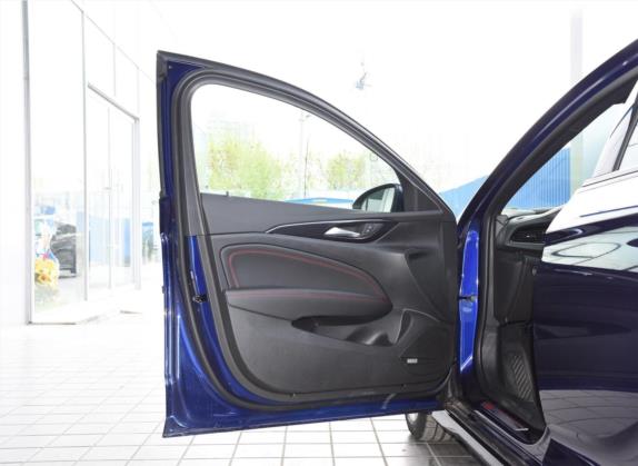 君威 2019款 GS 28T 尊贵型 国V 车厢座椅   前门板