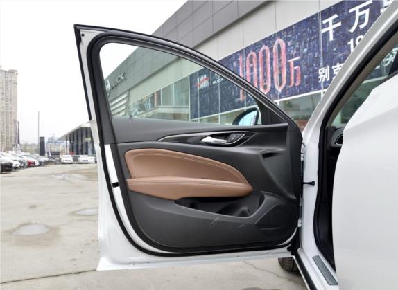 君威 2019款 20T 精英型 国VI 车厢座椅   前门板