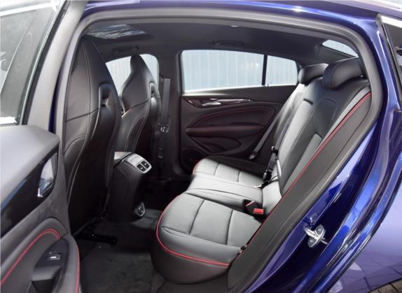 君威 2019款 GS 28T 豪华型 国VI 车厢座椅   后排空间
